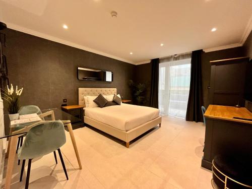 hotel photo