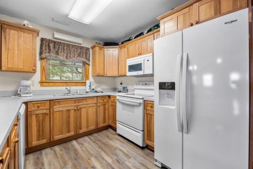 Poplar Point Condo Unit 12D in Pigeon Forge (TN)