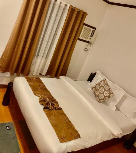 Sophias Beach Guest House Room Type - Standard Queen Room