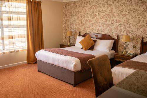 Kee's Hotel - image 9
