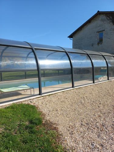 Kilátás, Colombier du château (Colombier du chateau) in Saint-Germain-La-Ville