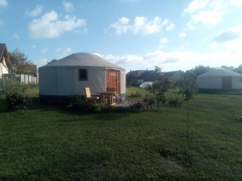 Jurtafarm Ráckeve - a nomád luxus Jurtafarm Ráckeve - a nomád luxus
