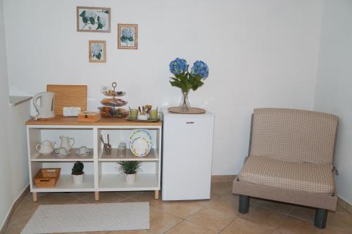 Double Room with Garden View image 2