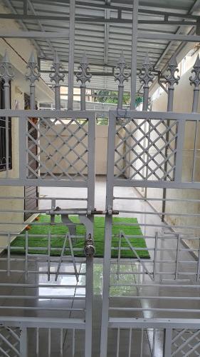 Lovely spacious 2 bedroom apartment
