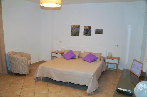 Double Room with Private Bathroom image 3