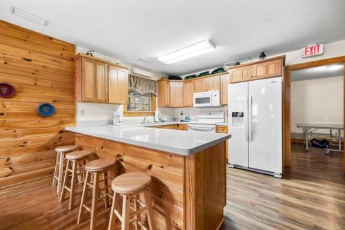Poplar Point Condo Unit 12B in Pigeon Forge (TN)
