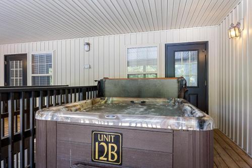 Poplar Point Condo Unit 12B in Pigeon Forge (TN)