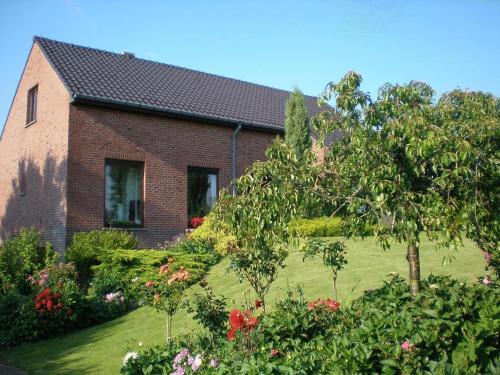  B&B La Passarelle-Hooghe Crater-Menin Road, Pension in Ypern bei Comines