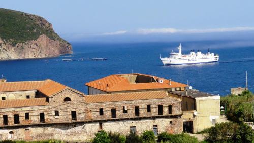 Цікаві місця поруч, Caratteristica Casa Isola Capraia in Капрайя
