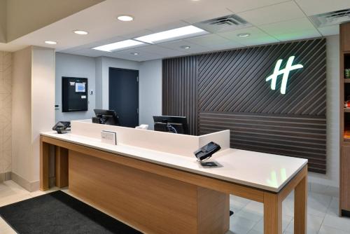 ทัศนียภาพภายนอกโรงแรม, Holiday Inn Hotel & Suites Overland Park-Convention Center By IHG in โอเวอร์แลนด์พาร์ค (KS)