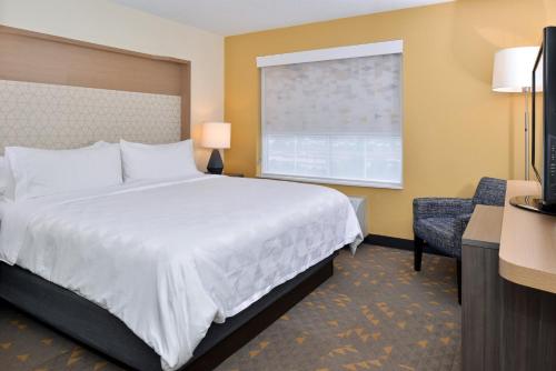 Holiday Inn Hotel & Suites Overland Park-Convention Center, an IHG Hotel