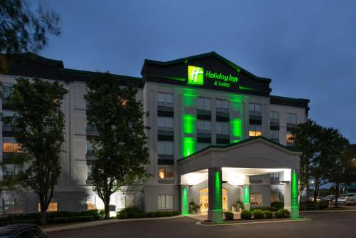 Holiday Inn Hotel & Suites Overland Park-Convention Center