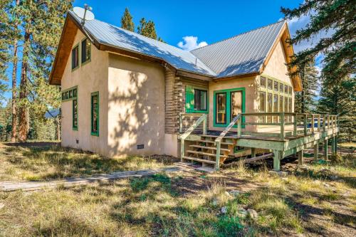 Sunny Mountain Delight in Angel Fire, USA