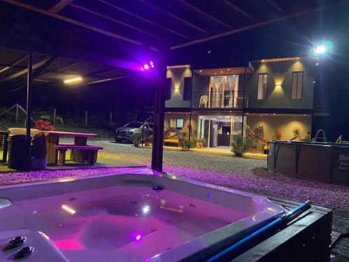 Agradable casa de campo con Jacuzzi