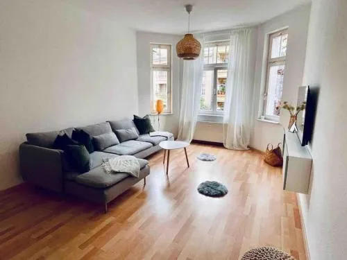 Ein gemütlicher Platz im Gründerzeitviertel in Chemnitz, Deutschland