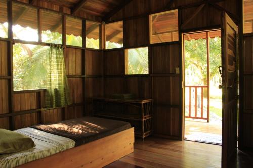 Sabalo Lodge Tours and Cabins