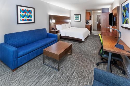 Holiday Inn Express & Suites Lafayette South by IHG in Lafayette, USA