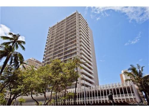 PRIME Location - Waikiki Full Kitchen& Laundry