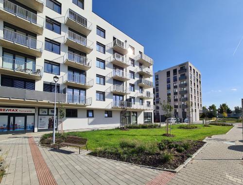 Modern Brno Apartment near City Centre - image 5