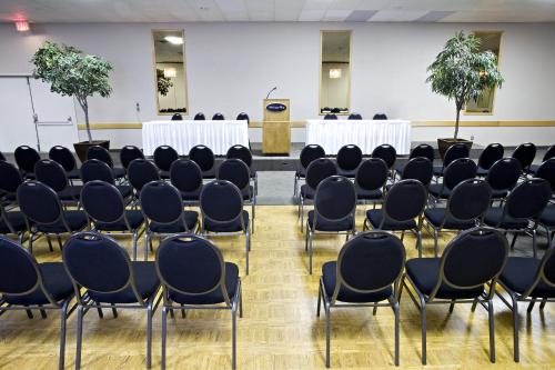 Heritage Inn Hotel & Convention Centre - Taber