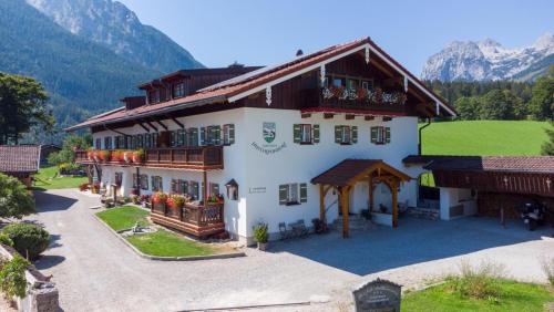 B&B Ramsau - Gästehaus Hinterponholz - Bed and Breakfast Ramsau