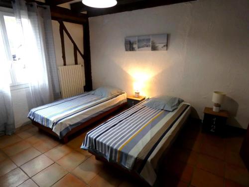 Gîte Lesperon 5 pièces 8 personnes - FR-1-360-15 - image 10