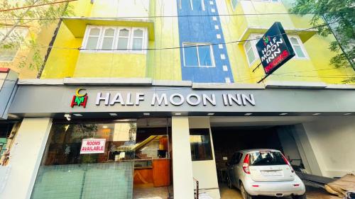 Half Moon Inn Chennai
