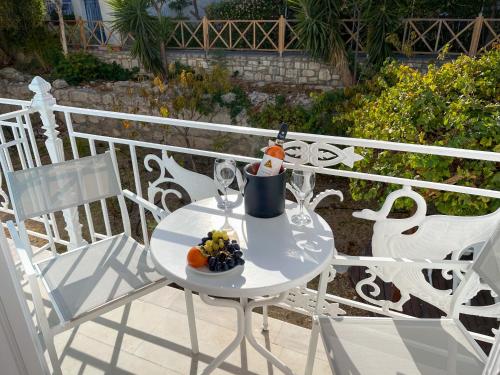 Stratos Hotel - image 10