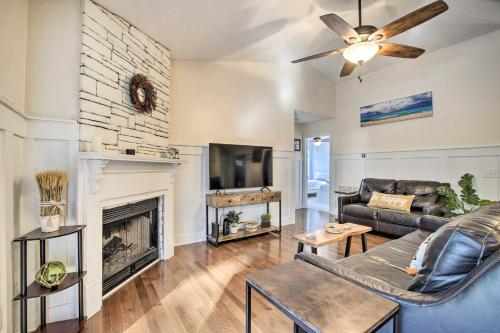 Idyllic Pinehurst Home, Near Golf Course! in Pinehurst, USA