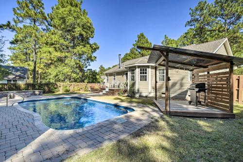 Idyllic Pinehurst Home, Near Golf Course! in 派恩赫斯特