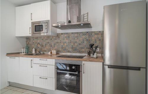 Cozy Home In Arenas With Swimming Pool - Arenas