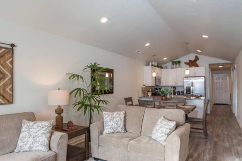 Modern Decor & Style KING bed Wifi with Garage, Spokane (fotografie 5)