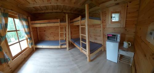 Rybník Biel- Bélyi Horgásztó Drevené chaty - Faházak (Rybnik Biel- Belyi Horgaszto Drevene chaty - Fahazak) in Vinicky