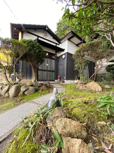 Bamboo Village Guest House - 숙소 외관