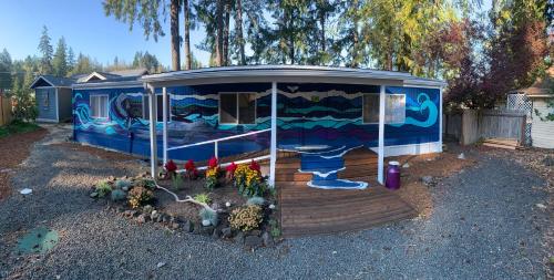 Hood Canal's Selkie's Cave - Union