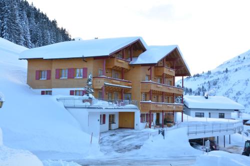 Hotel Garni Alpina – Damüls, NE