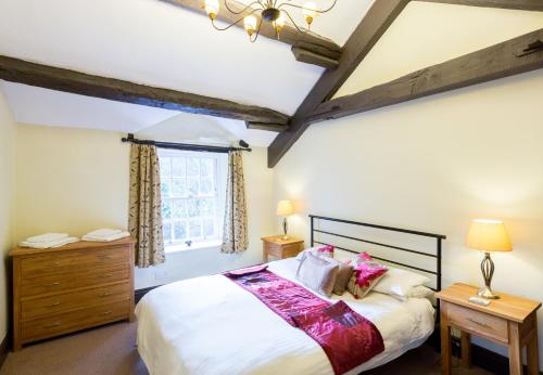 Badger Bar Room Type - Double Room with Woodland View