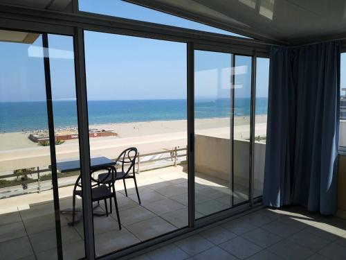 20 m2 de terrasse face à la mer à Canet en Roussillon 20 m2 de terrasse face à la mer à Canet en Roussillon