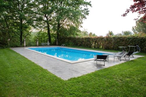 . 4 bedrooms villa with private pool and furnished garden at Alvignano