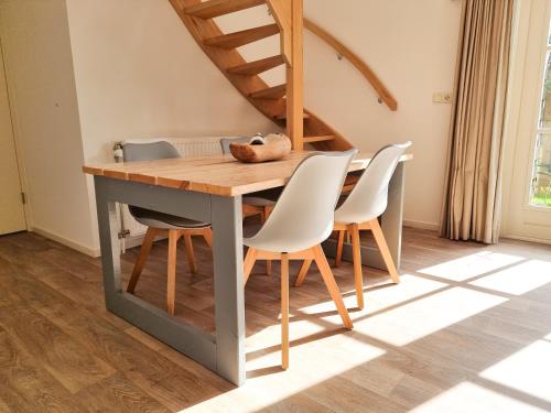 Rustig gelegen Vakantiehuis AK10 Rustig gelegen Vakantiehuis AK10