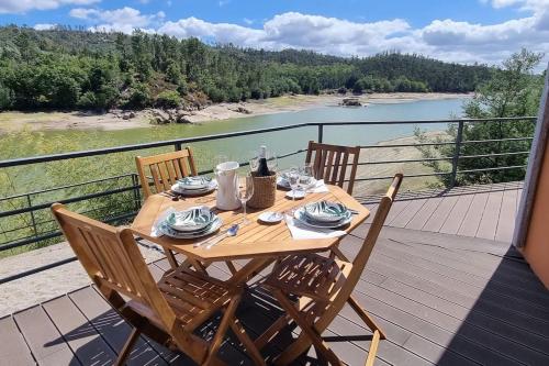 Apkārtne, Casa do Rio in Treiksedo