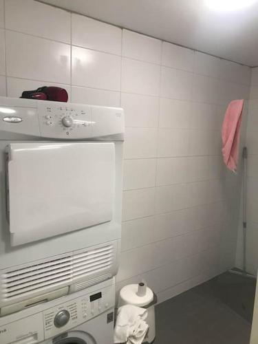 Valoisa avara yksiö loistavalla sijannilla (Valoisa avara yksio loistavalla sijannilla) in Rauma City Center