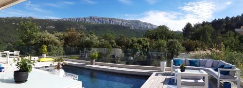 Magnifique suite familiale - Chambre d'hôtes - Nans-les-Pins