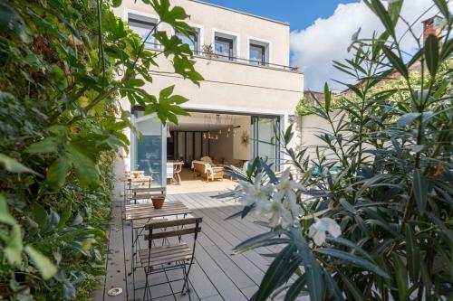 Maison d’hôtes, terrasse & jacuzzi en plein centre - Location, gîte - Bordeaux