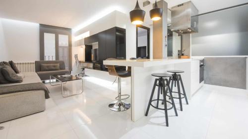 Apartamento Deluxe cerca de la Catedral by Toledo AP 1