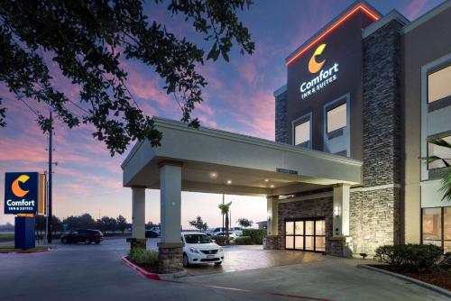 Comfort Inn & Suites Victoria North