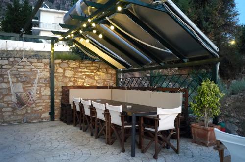 Palvelut, SEMIRAMIS SUITES with pool in Kalamata