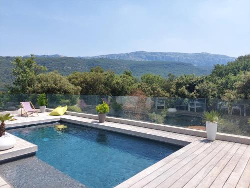 Chez Herve et Lydie - Accommodation - Nans-les-Pins