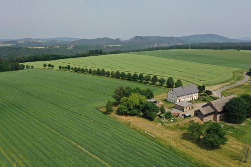 Camping-Stellplatz auf dem Bauernhof für Wohnmobil und Caravan bis 8m Länge - ohne Zimmer