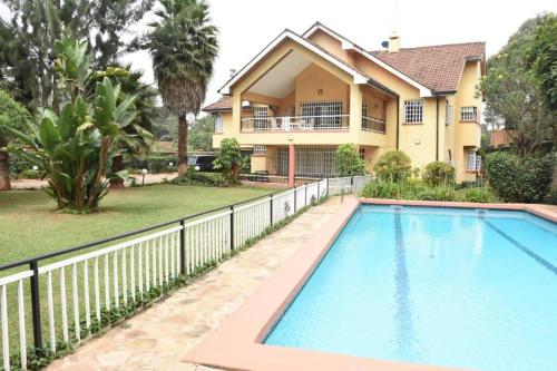 Exquisite six bedroom villa in old Muthaiga